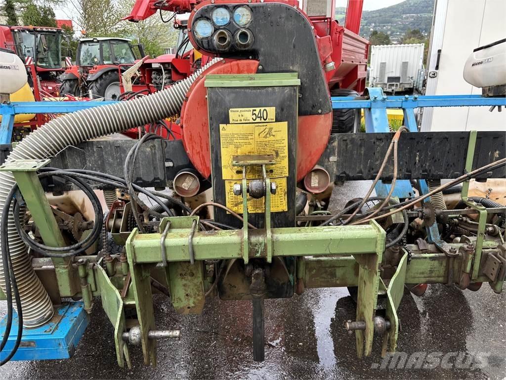 Nodet 6 Reihig Szemenként vetőgépek