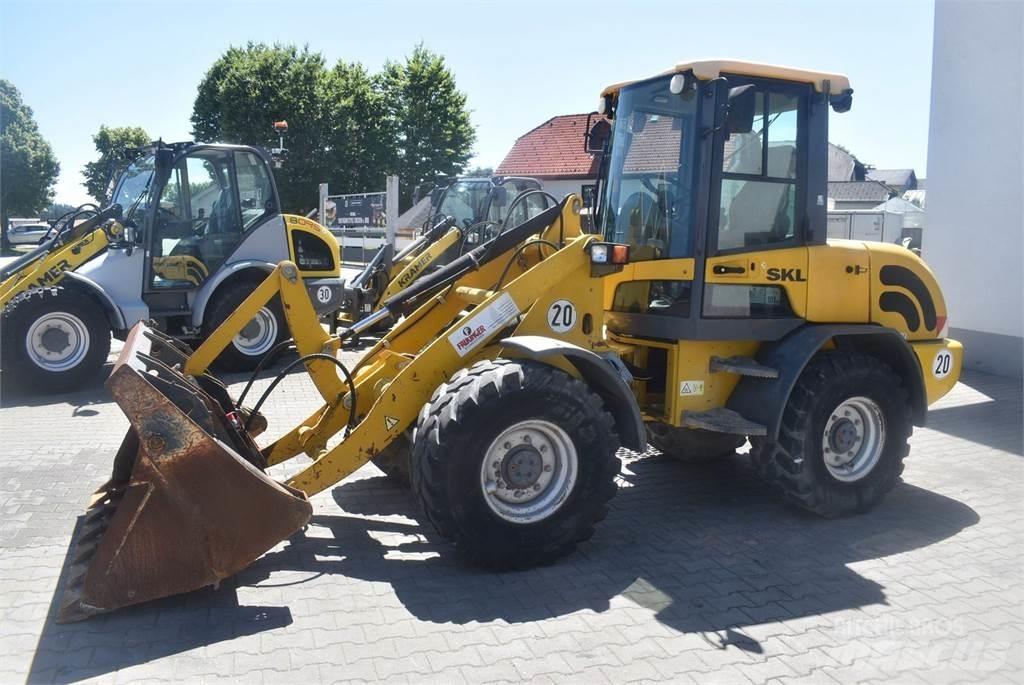 Schaeff SKL 834 Gumikerekes homlokrakodók