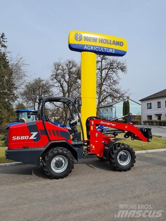 Schäffer 5680Z Homlokrakodók és kotrók