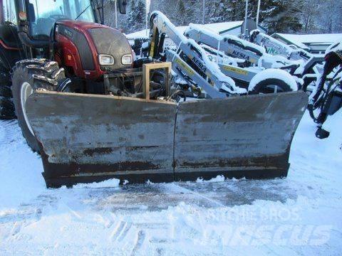  Schilcher 2704 Hóeltakarítók