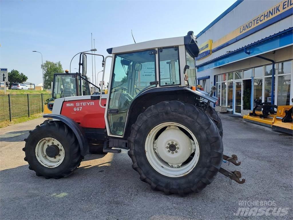 Steyr 667 Traktorok