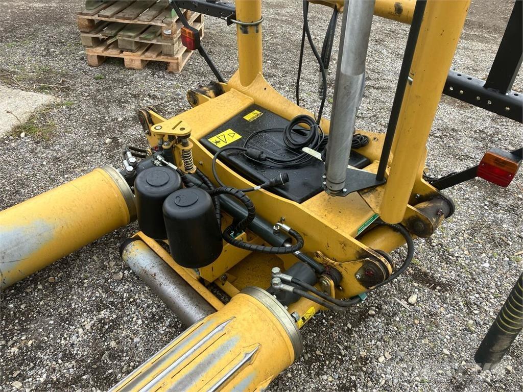 Tanco S100 Egyéb szálastakarmányozási gépek