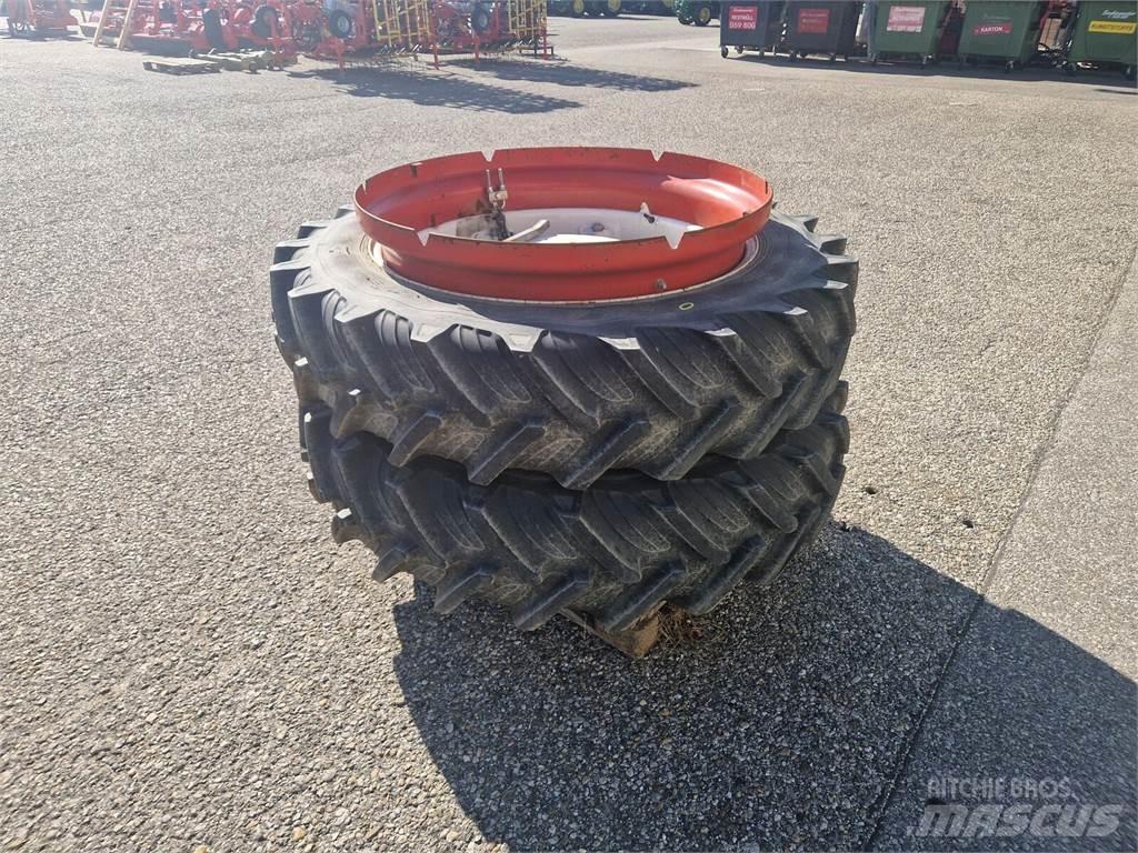 Taurus 12.4 R36 Gumiabroncsok, kerekek és felnik