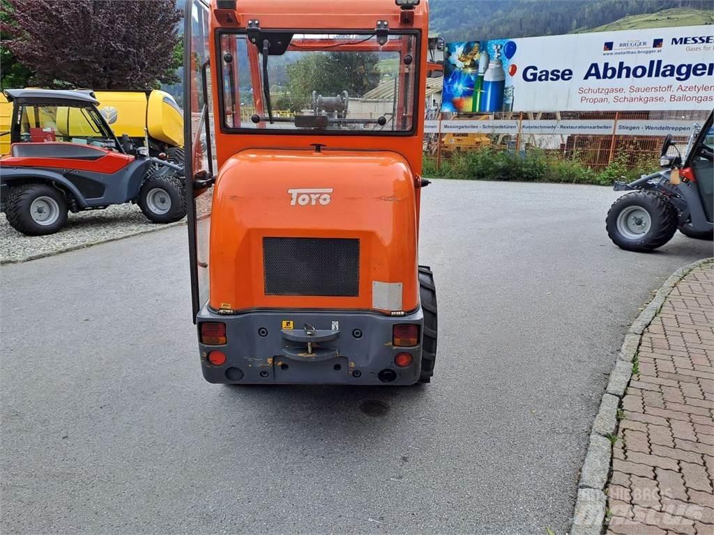 Toyo 840 Homlokrakodók és kotrók