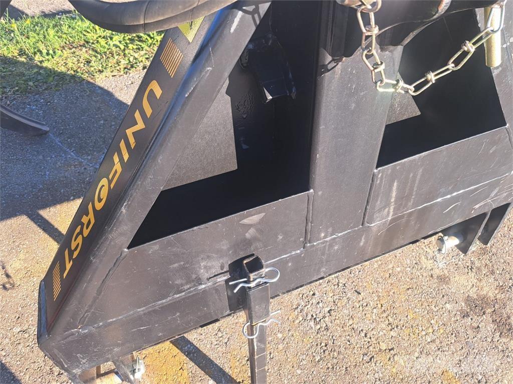  Uniforst 2200 Erdészet - Egyebek