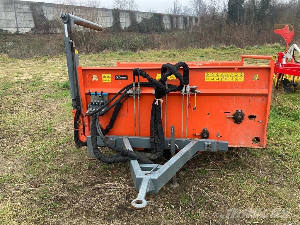  V Egyéb szálastakarmányozási gépek