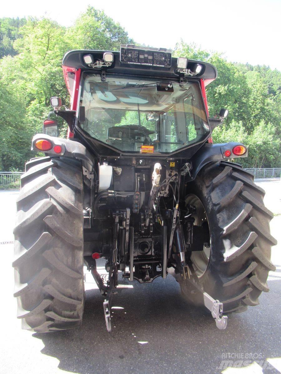 Valtra N 141 Traktorok
