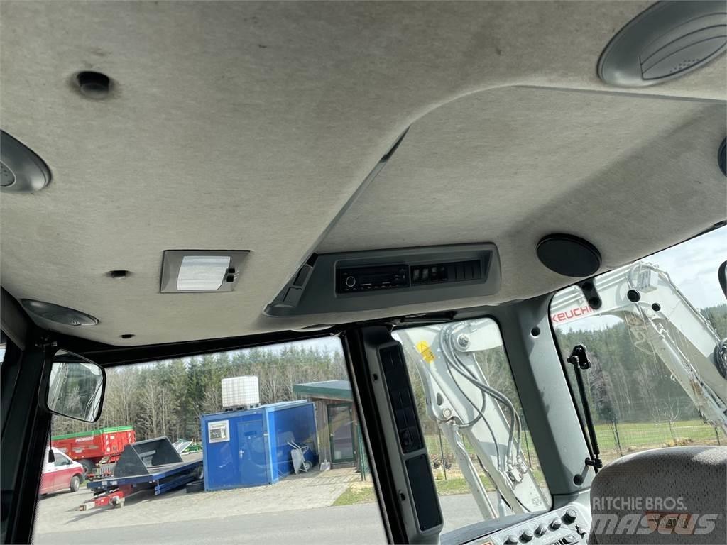 Valtra N 82 Hi-Tech Traktorok