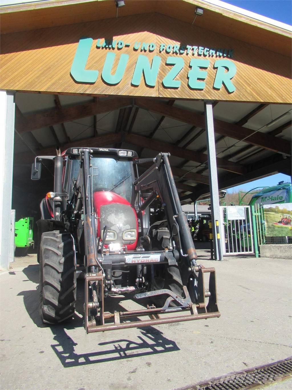 Valtra N 92 Hi Tech Traktorok