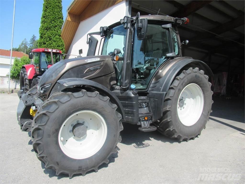 Valtra N134 (Stufe V) Traktorok