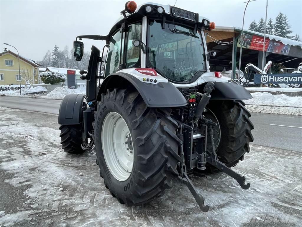 Valtra N175 Active Traktorok