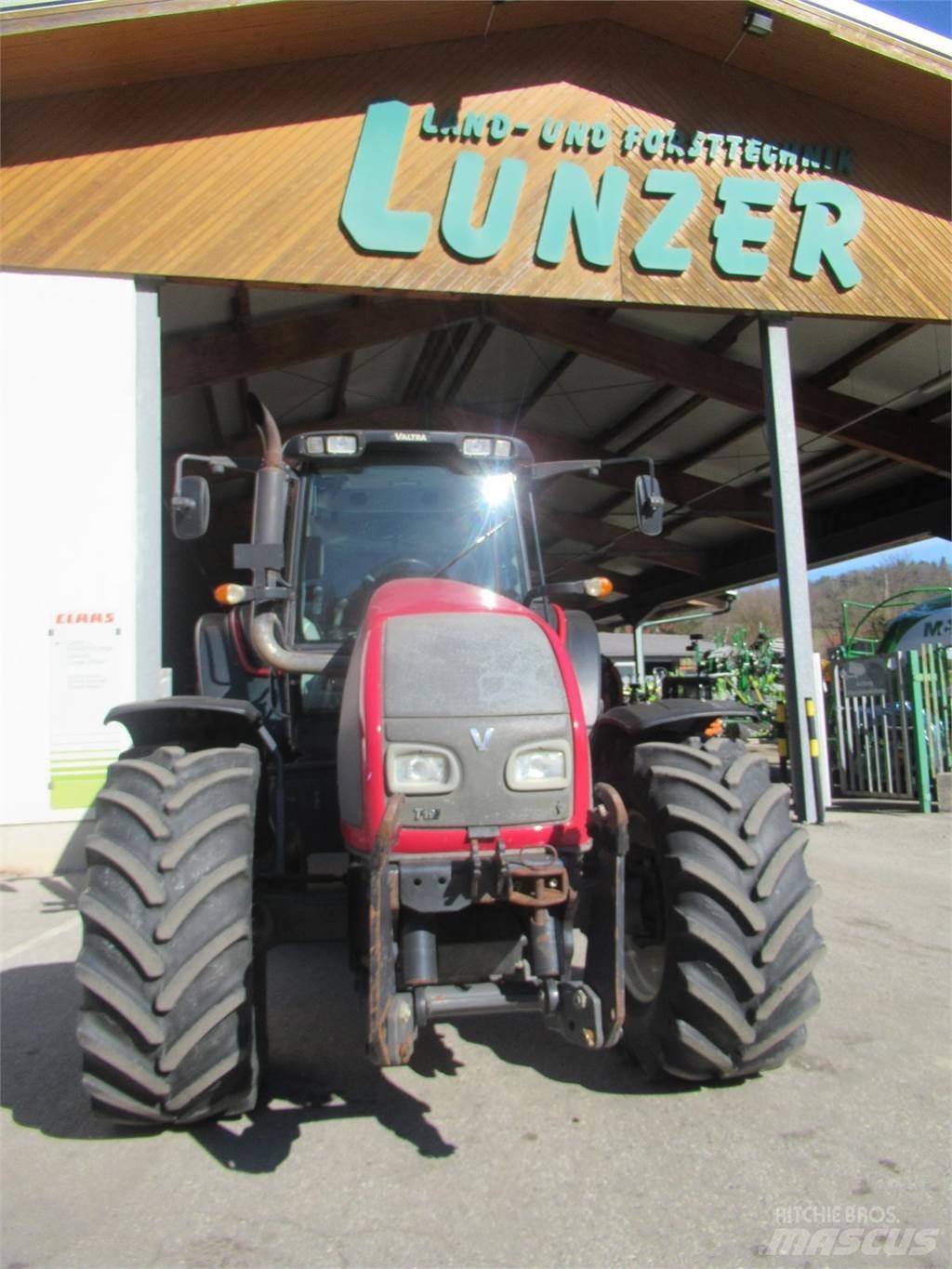 Valtra T 191 HiTech Traktorok