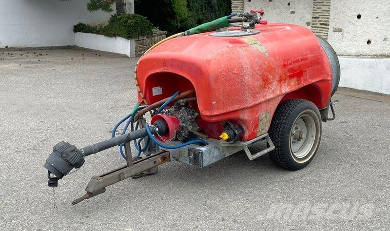 Vogel & Noot 800 L Vontatott trágyaszórók