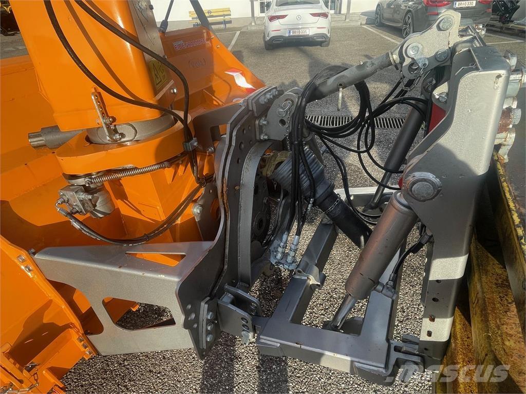  Westa 750/2600 Egyéb útkarbantartó és hókotró gépek