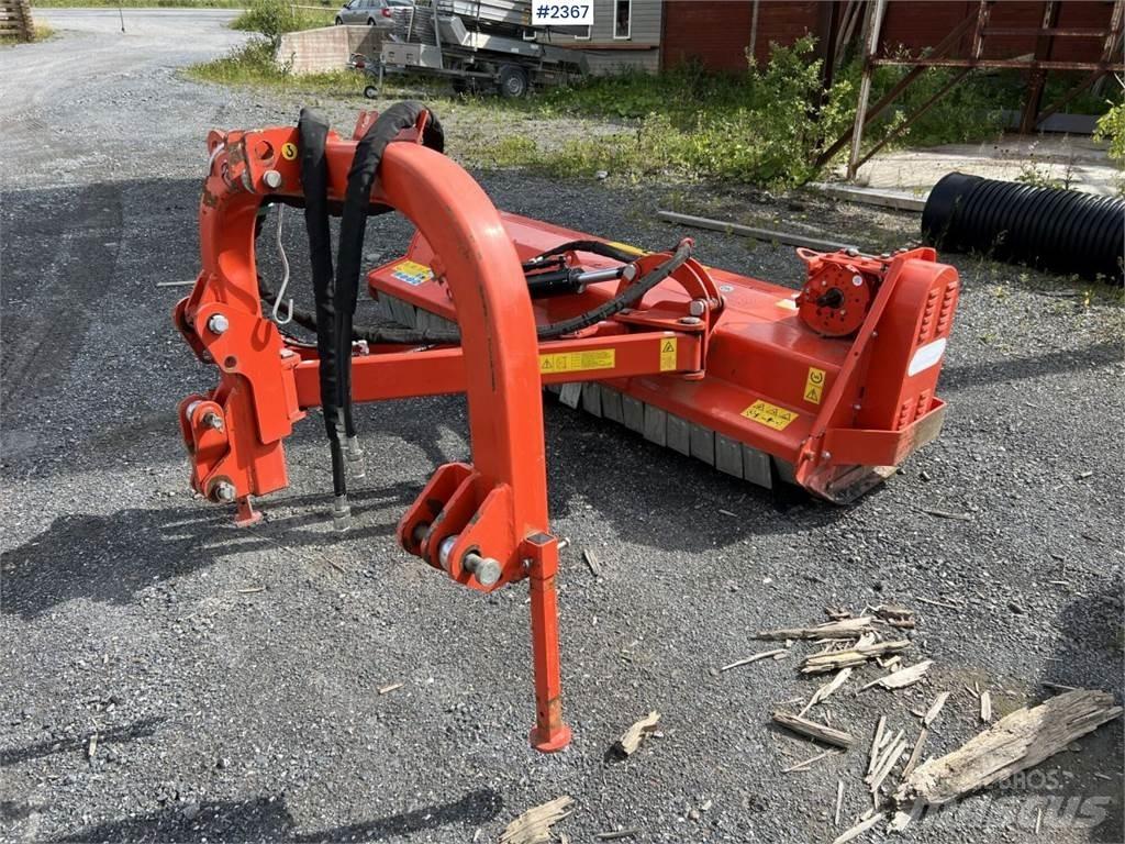  Buskröjare RH1500 Egyéb szálastakarmányozási gépek