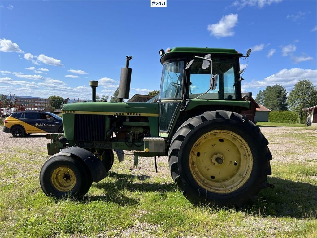 John Deere 4230 Traktorok
