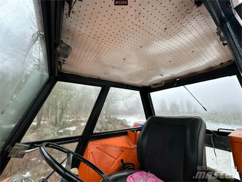 Ursus 385 Traktorok