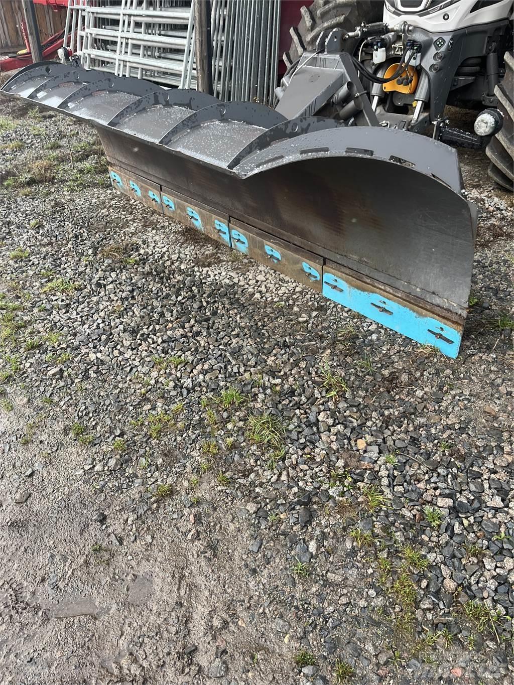 Holms 320 Hóeltakarítók