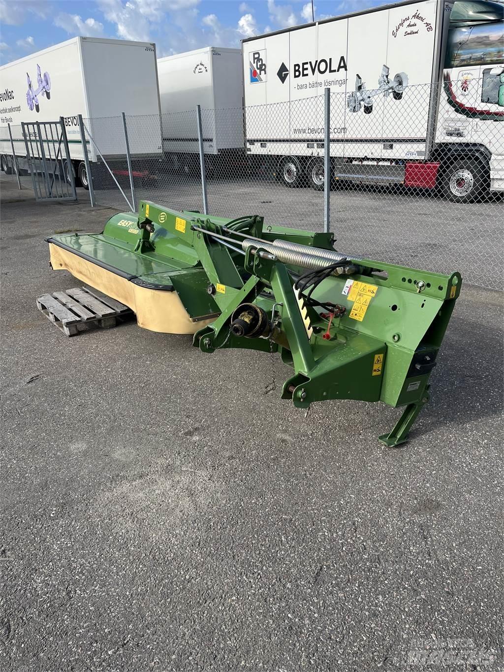 Krone 320 CV Kaszák