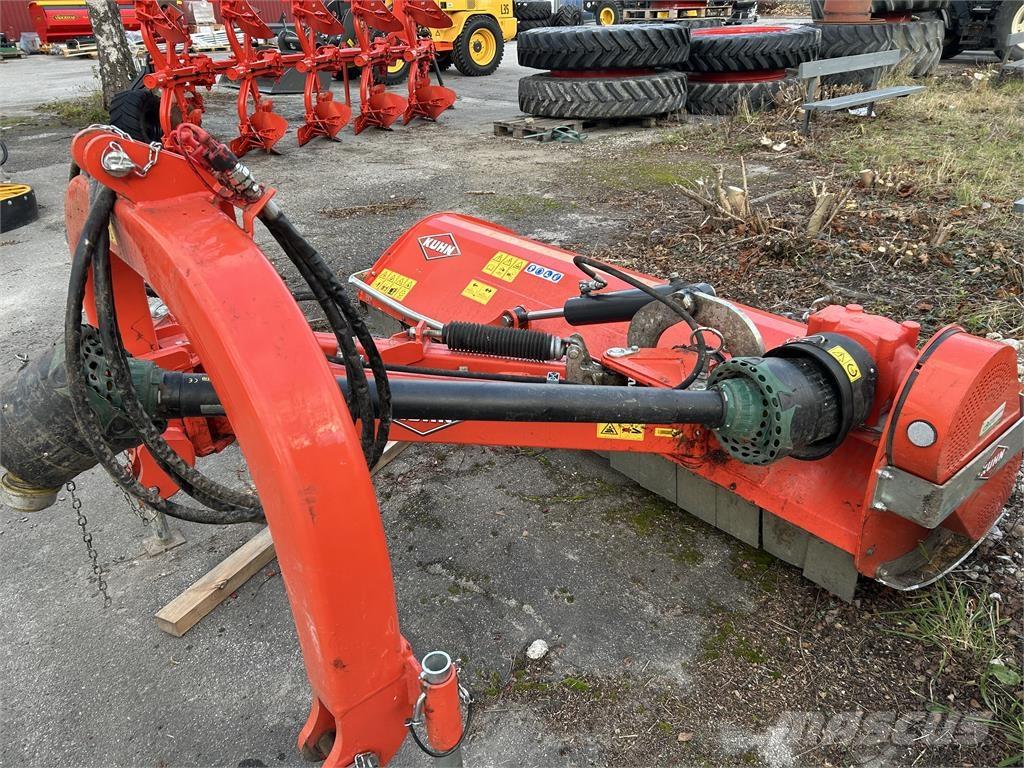 Kuhn TBE242 Kaszák