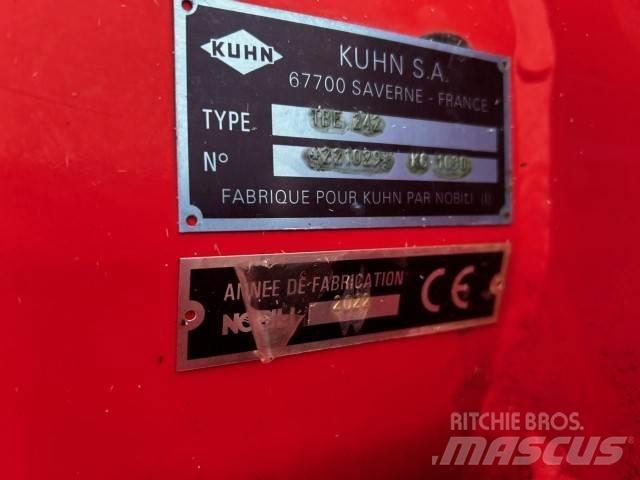 Kuhn TBE242 Kaszák