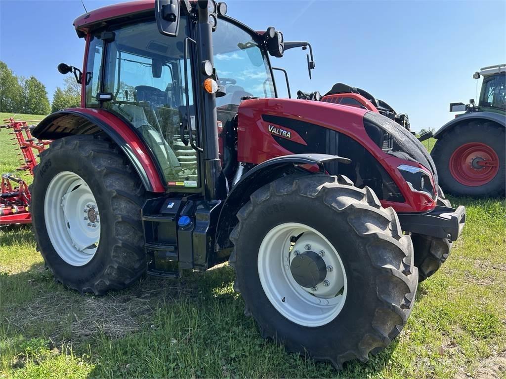 Valtra 115MH4 Traktorok