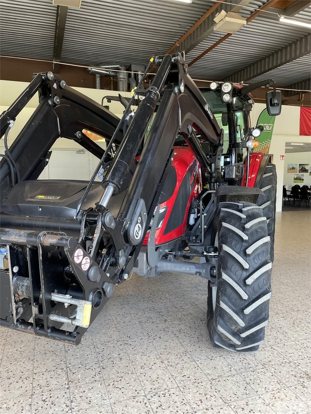 Valtra 135LH Traktorok
