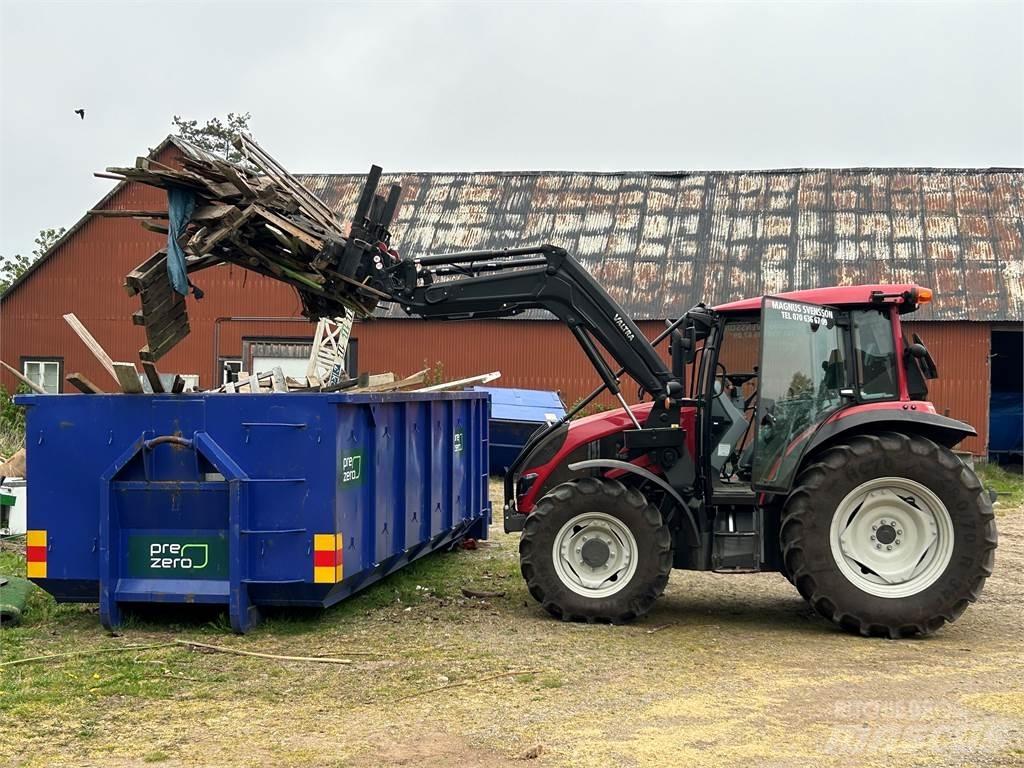 Valtra 85SH Traktorok