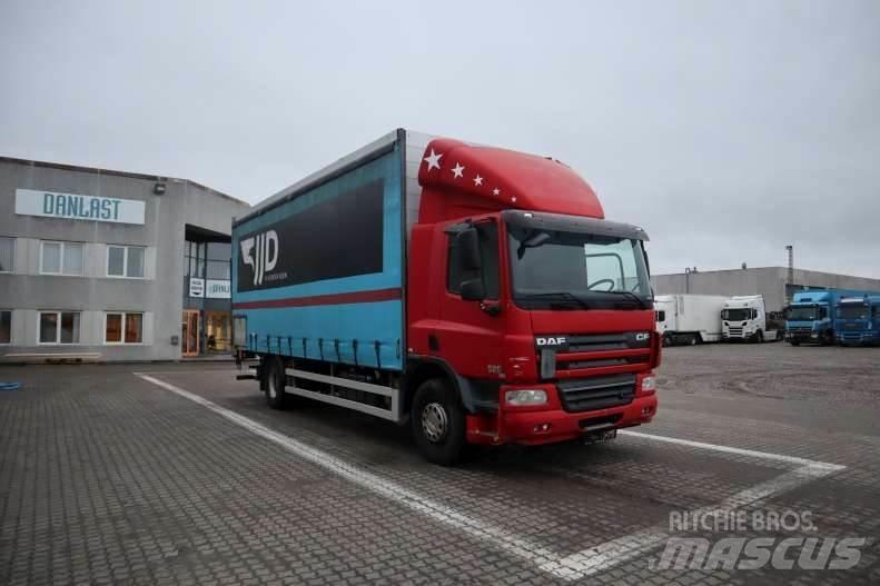DAF CF 75-360 FA Elhúzható ponyvás