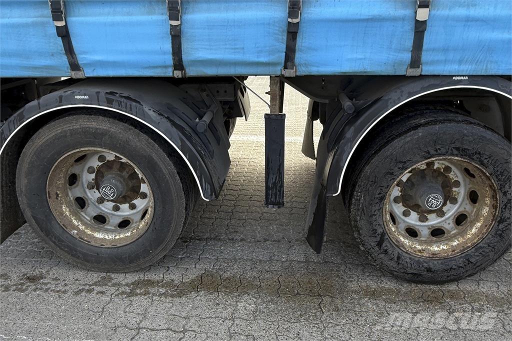 Kel-Berg 34 pl. Városi pótkocsik