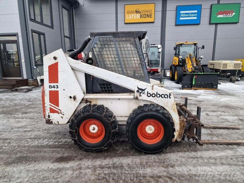 Bobcat 843 Kompaktrakodók
