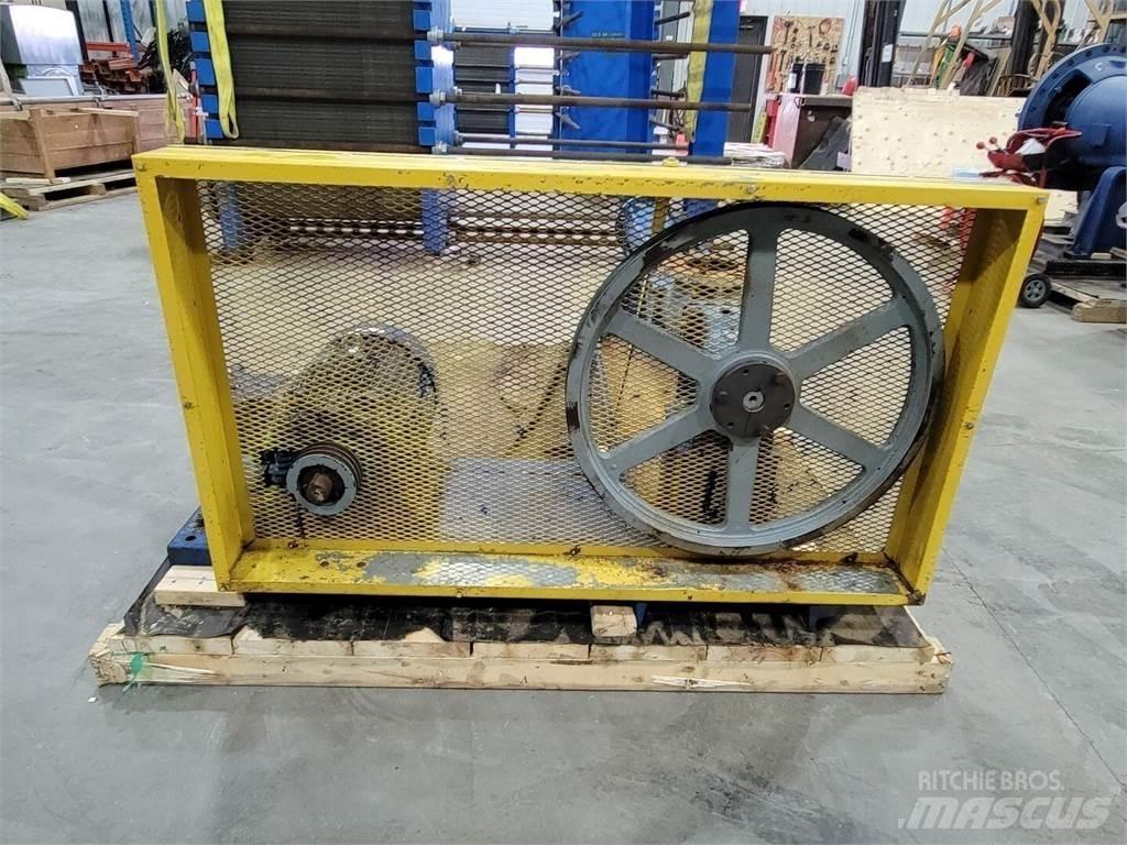Allweiler AG AE2E750 Vízpumpák
