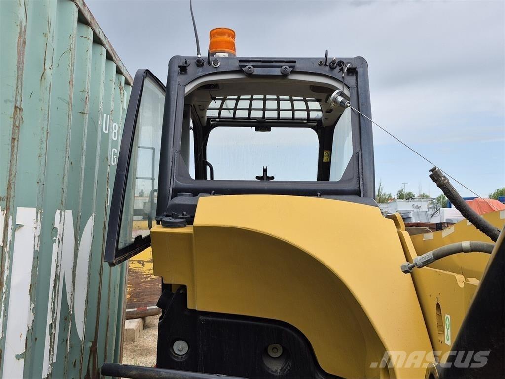 CAT TH560B Teleszkópos mezőgazdasági rakodók