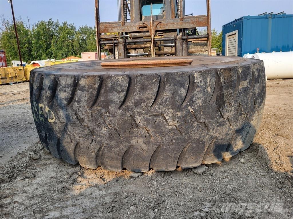 Goodyear RM-4B+ Gumiabroncsok, kerekek és felnik