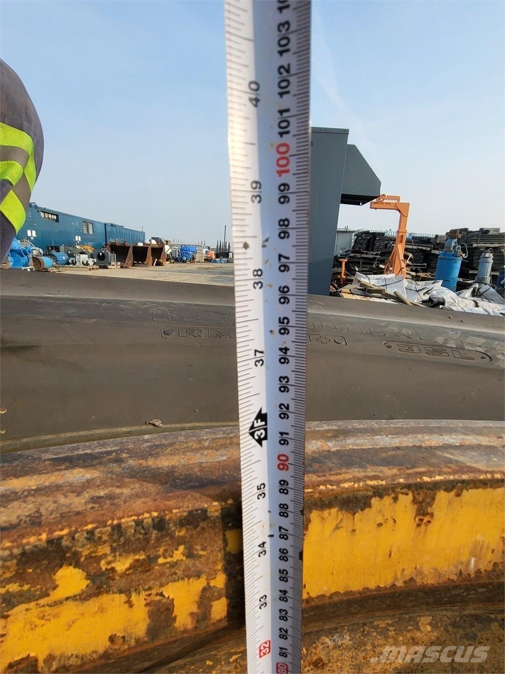 Goodyear RM-4B+ Gumiabroncsok, kerekek és felnik