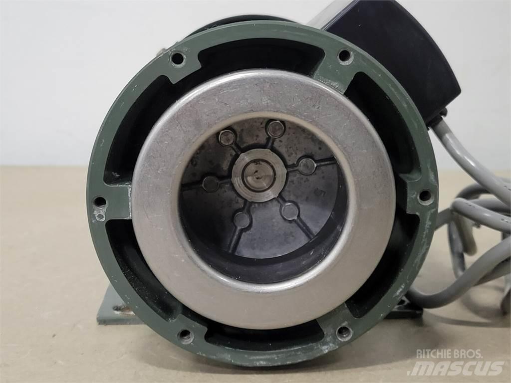  IWAKI MD-70RLZT Vízpumpák
