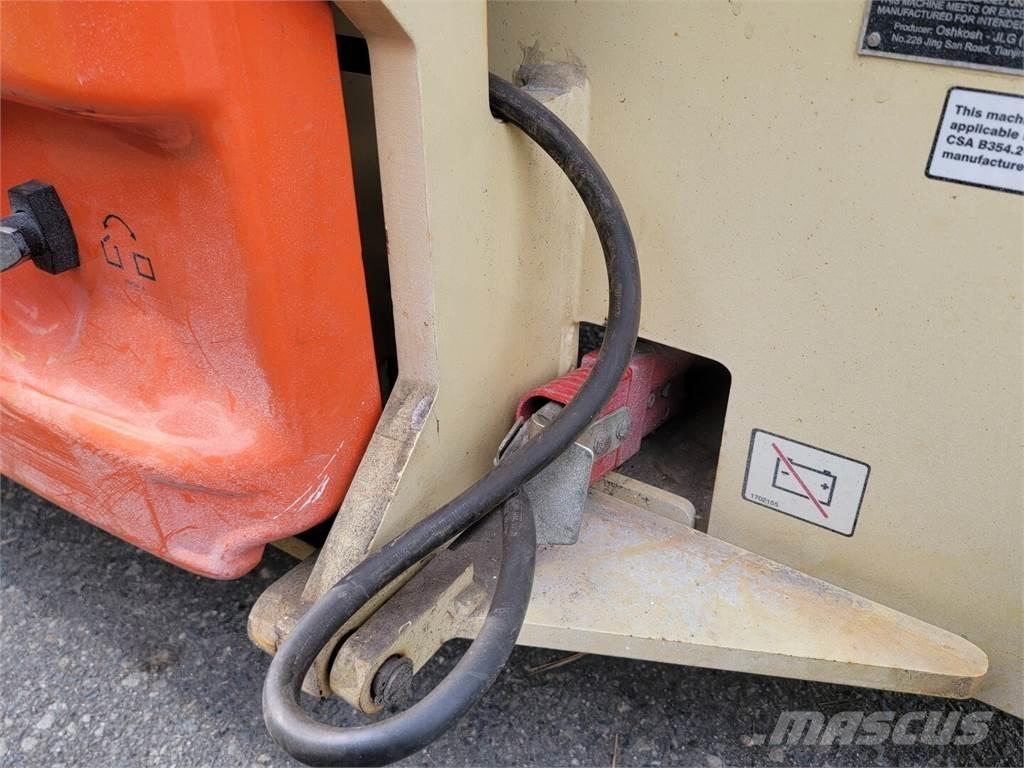 JLG 2646ES Ollós emelők