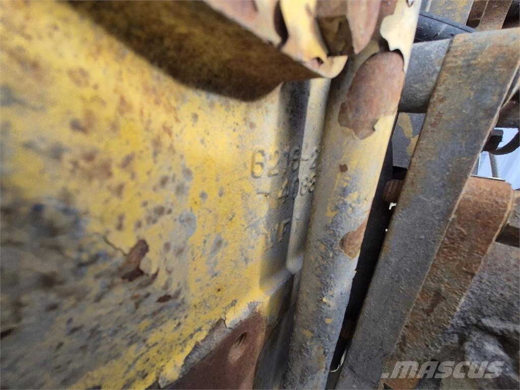 Komatsu  Csuklósdömperek