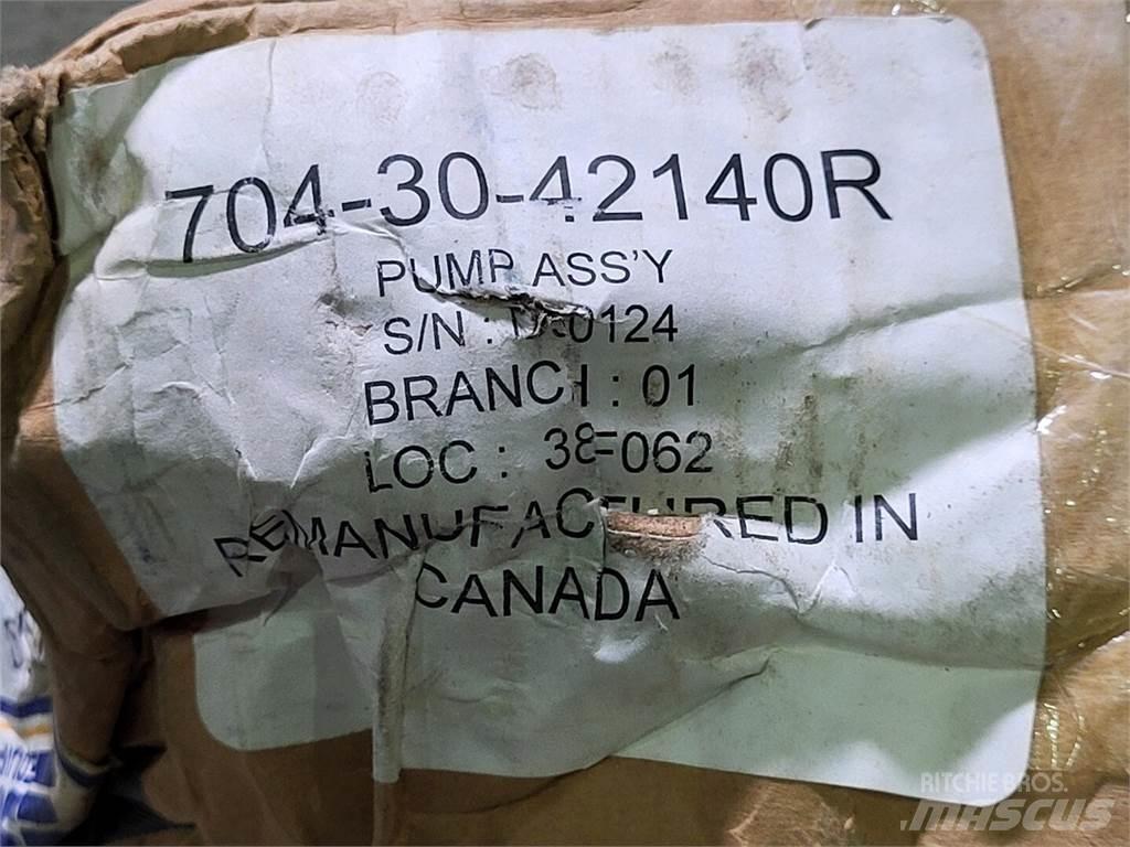 Komatsu 704-30-42140R Vízpumpák