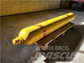 Komatsu PC2733 Csuklósdömperek
