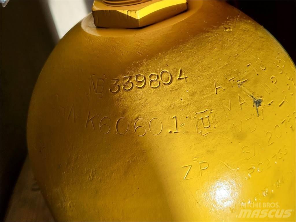 Komatsu PC2733 Csuklósdömperek