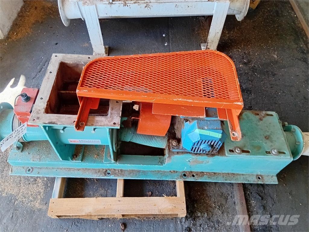  MEGATECH 2-44X Építőipar - Egyebek