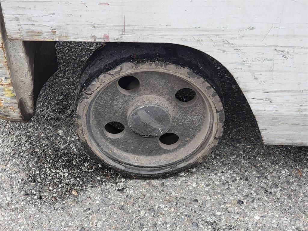 Nissan MCPL01A15LV Építőipar - Egyebek