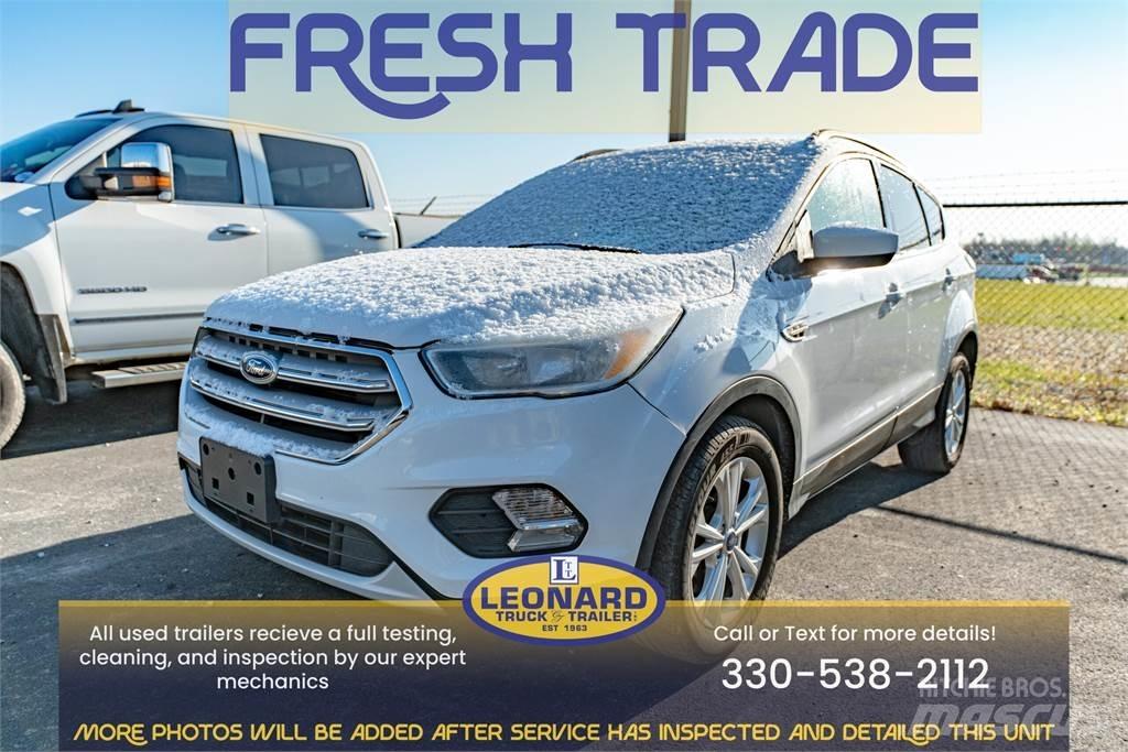 Ford ESCAPE Egyéb