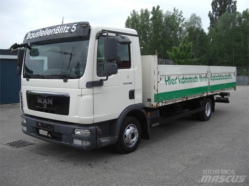 MAN 8180L Platós / Ponyvás teherautók