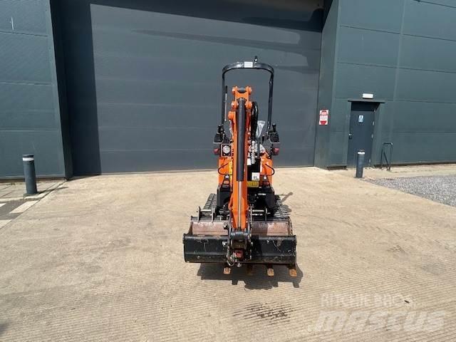 Develon DX10z Lánctalpas kotrók