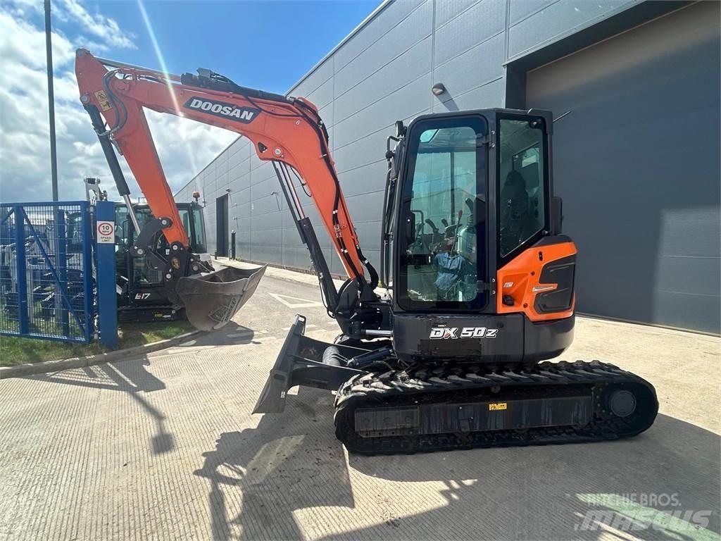 Doosan DX50z Lánctalpas kotrók