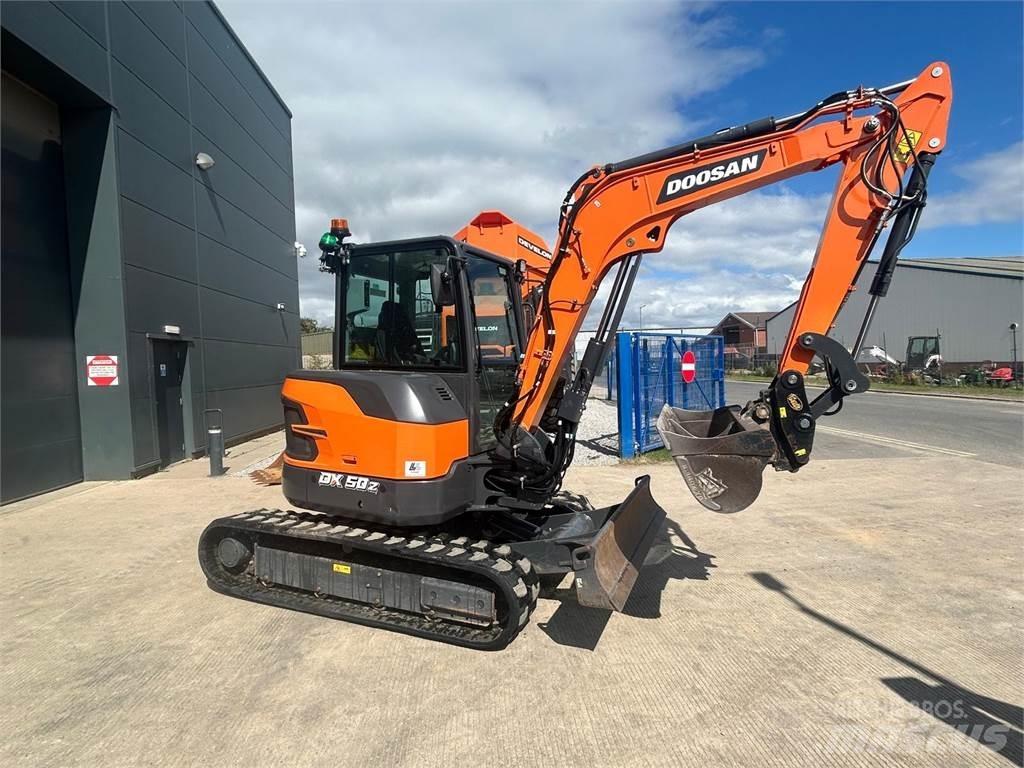 Doosan DX50z Lánctalpas kotrók