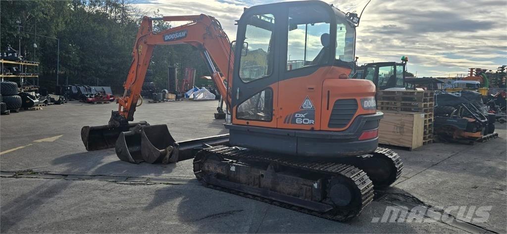 Doosan DX60R Lánctalpas kotrók