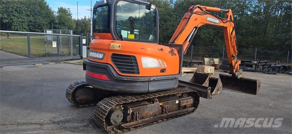 Doosan DX60R Lánctalpas kotrók